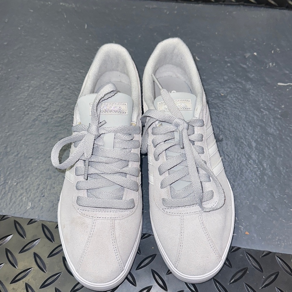 ADIDAS SNEAKERS
